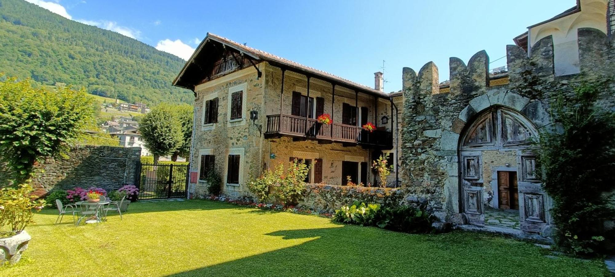 Palazzo Juvalta Bed and Breakfast Teglio Buitenkant foto